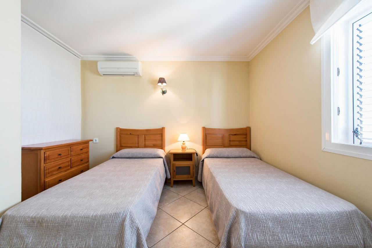 Apartamentos Es Cane Es Cana Exterior foto