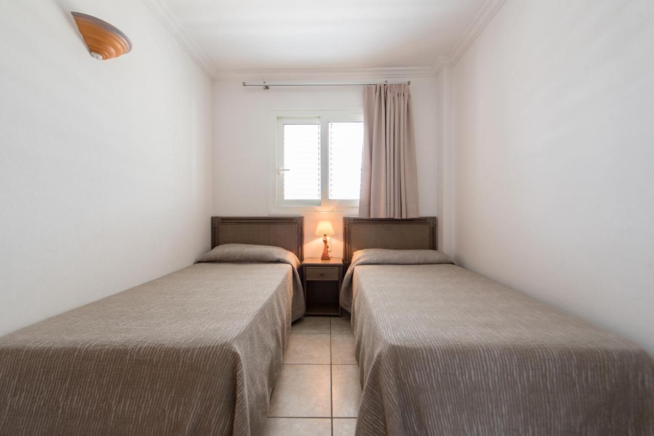 Apartamentos Es Cane Es Cana Exterior foto