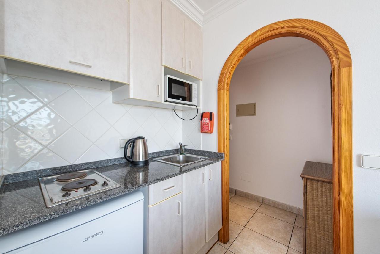 Apartamentos Es Cane Es Cana Exterior foto