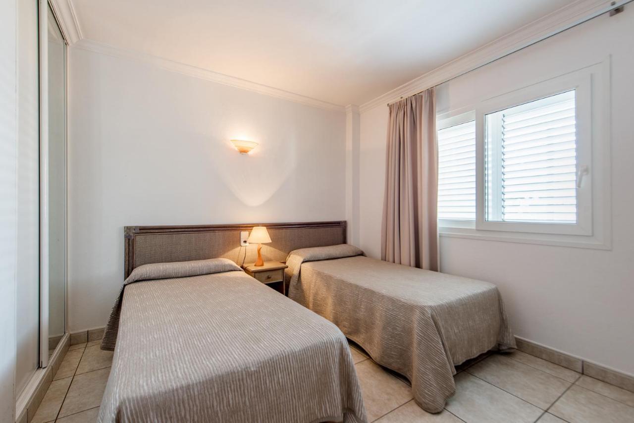 Apartamentos Es Cane Es Cana Exterior foto